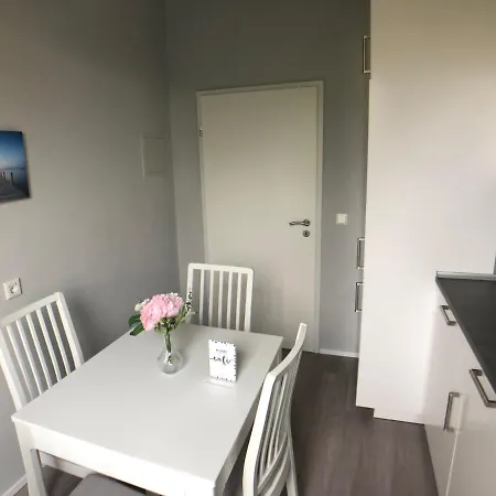 Sanierte 2-Zimmer Wohnung In Strandnaehe Kiel Buitenkant foto